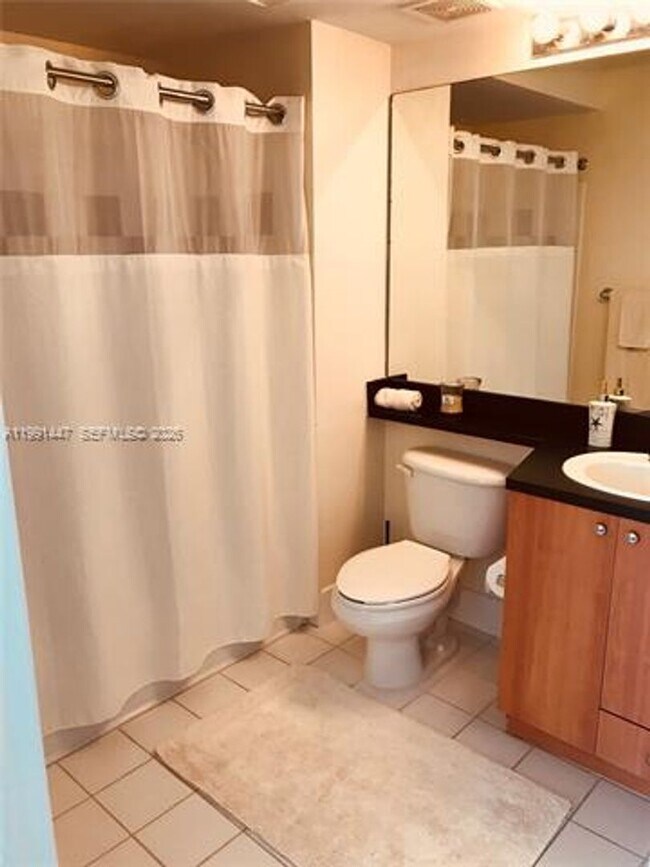 Building Photo - 1330 West Ave