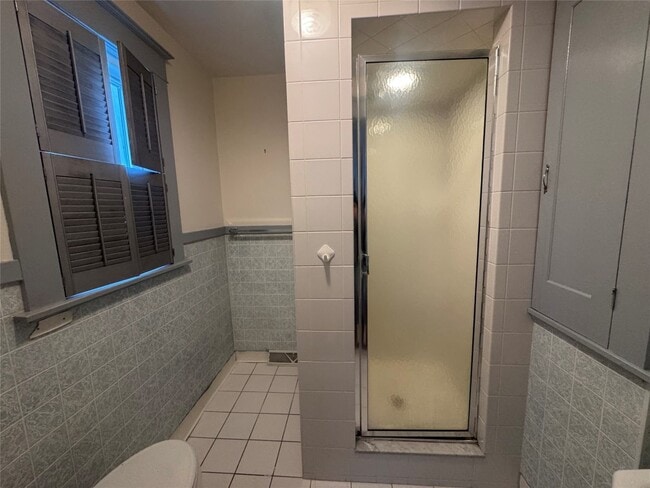 Building Photo - 54 Lathrop Ave