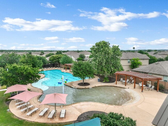 Building Photo - "Charming 3-Bed Oasis with 2.5 Baths in Sa...