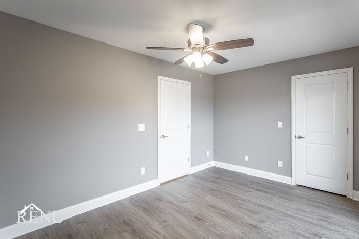 Building Photo - 2375 E 18th St