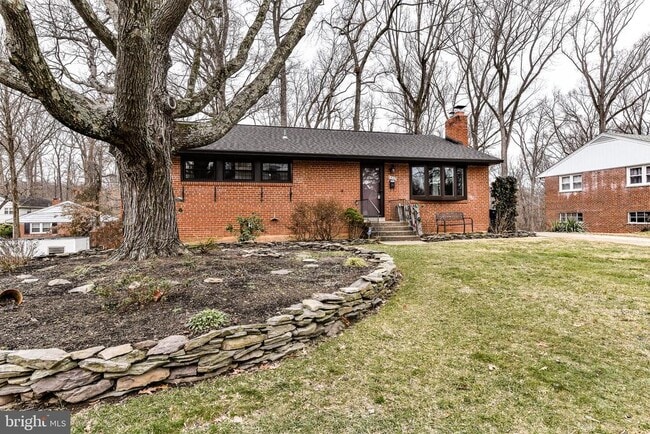 Building Photo - 5508 Inverchapel Rd