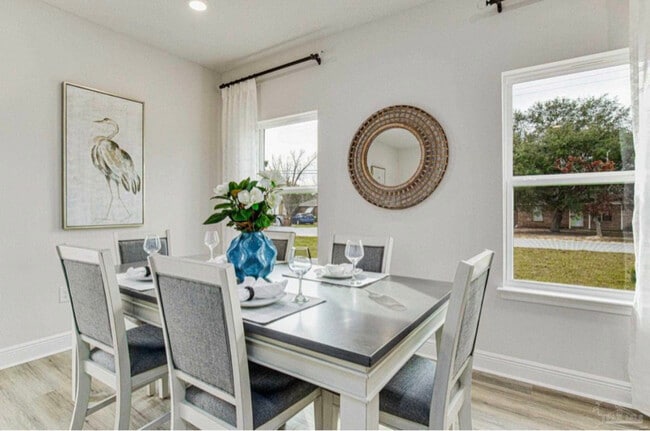 Building Photo - 4083 Pendragon Cir