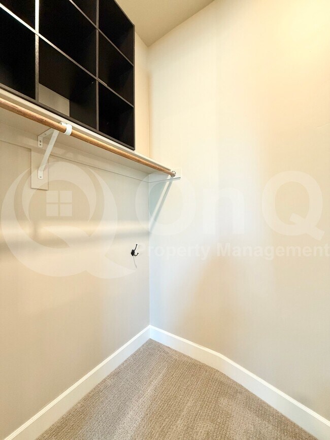 Building Photo - 20911 E Watford Dr
