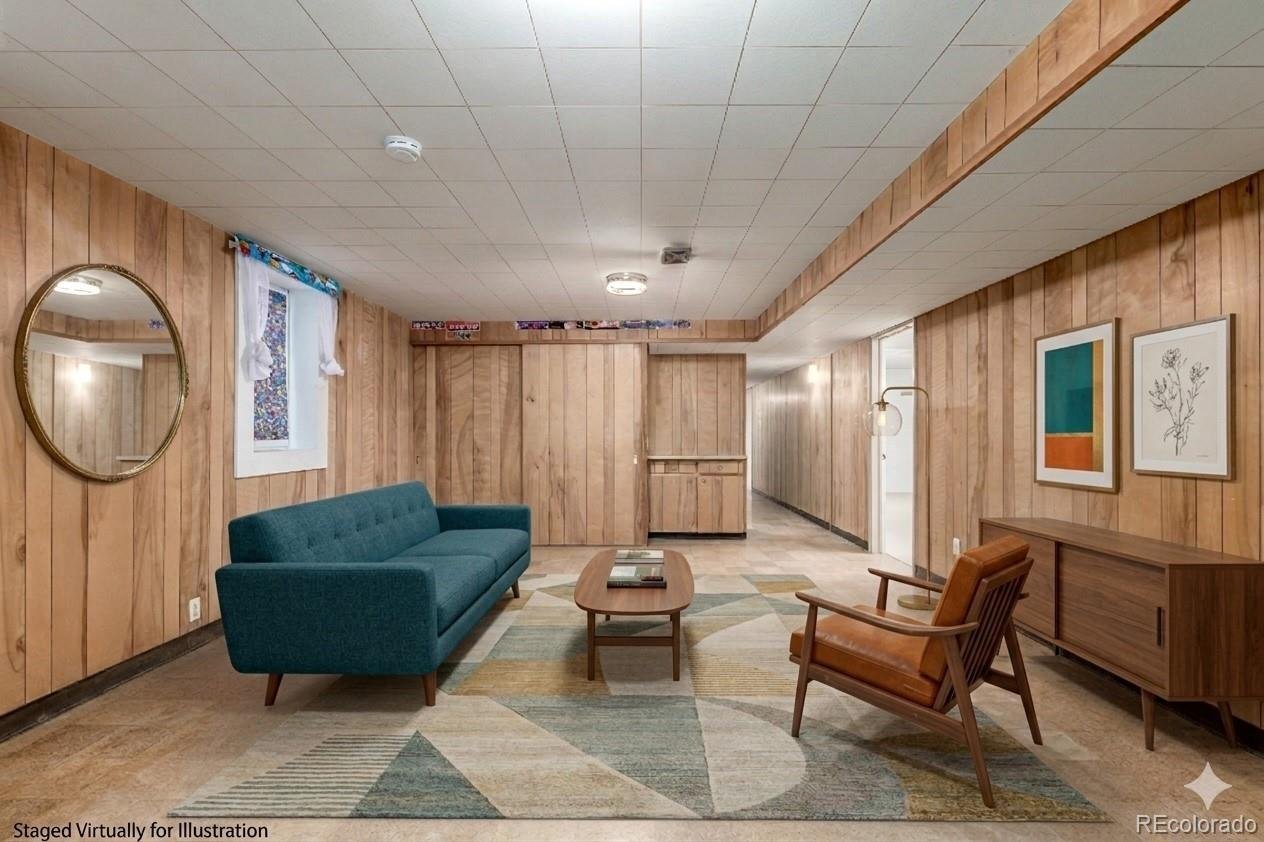 Building Photo - 680 S Canosa Ct