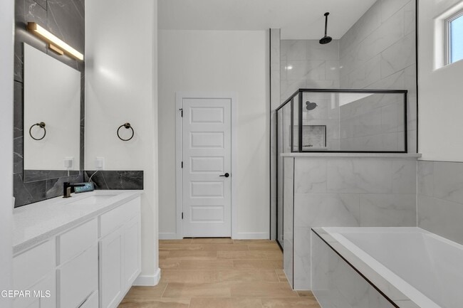 Building Photo - 7424 Rio Rimac Dr