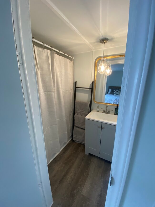 Building Photo - 430 Ranch Rd