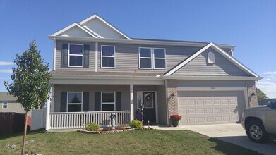 Building Photo - Modern 4 Bedroom, 2.5 Bath West Side Single Family Home