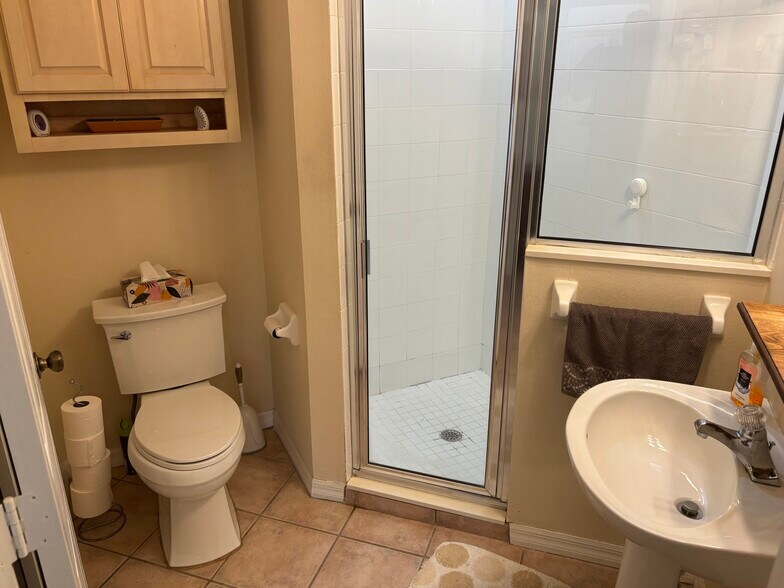 Building Photo - 9869 Perfect Dr