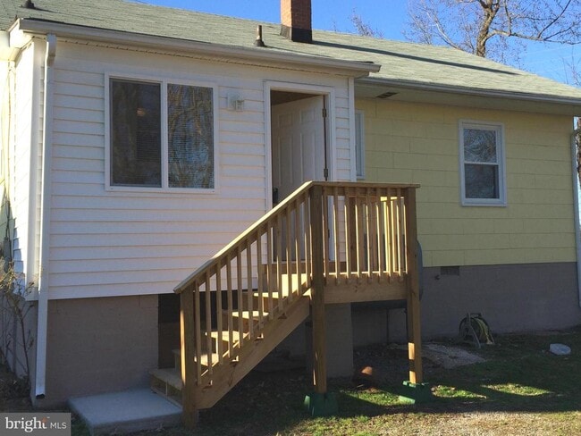 Building Photo - 3456 Fall Hill Ave