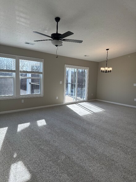 Building Photo - 510 Glenhaven Wy