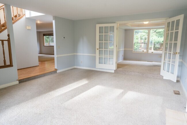 Building Photo - 4bd/2.5ba Sammamish Home