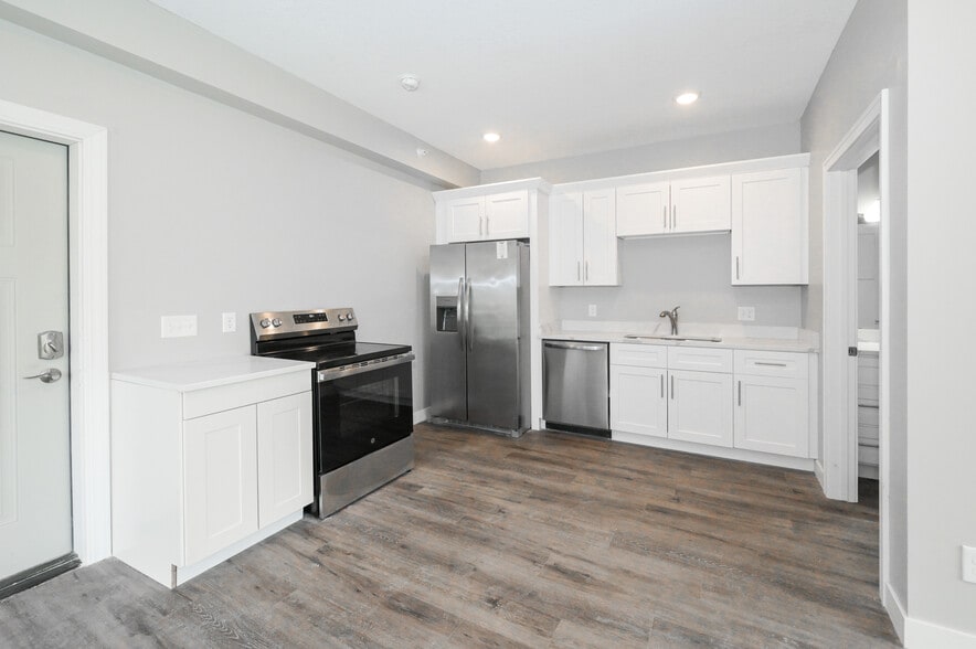Building Photo - Stone Haven Townhomes
