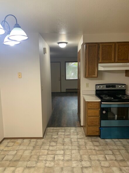 Building Photo - 107 La Villa Dr