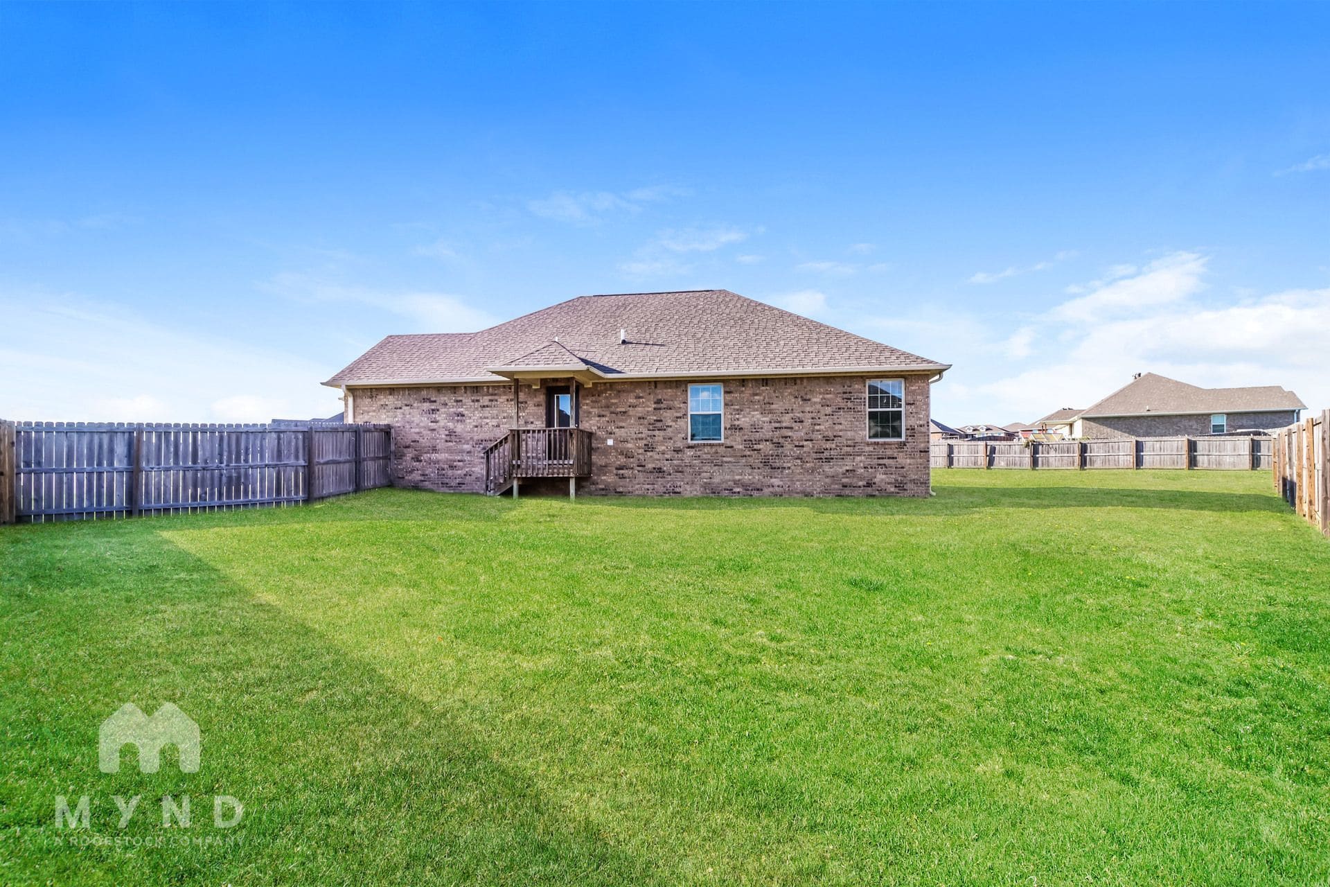 Building Photo - 2112 Cedar Cir