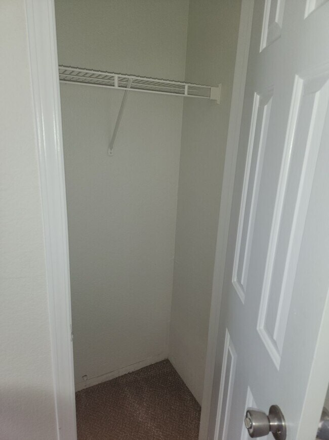 Building Photo - For Rent