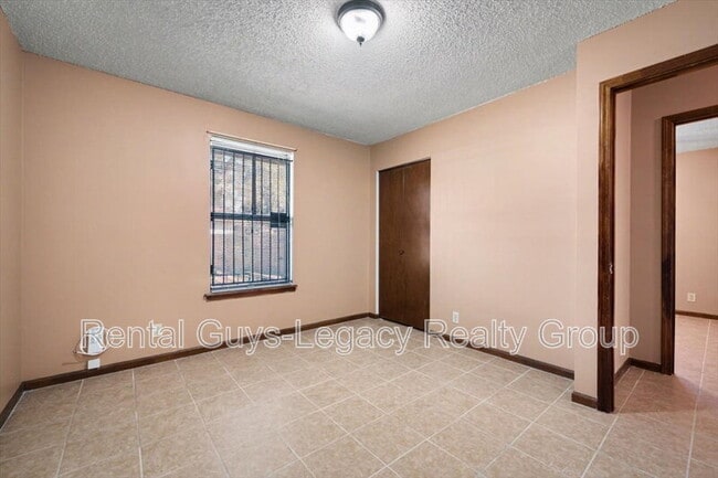 Building Photo - 6019 Blank Dr