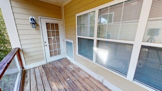 Building Photo - 125 S Lexington Ave