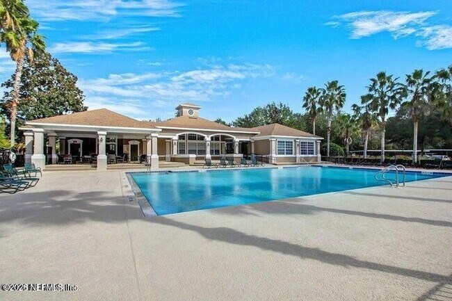 Building Photo - 10550 Baymeadows Rd