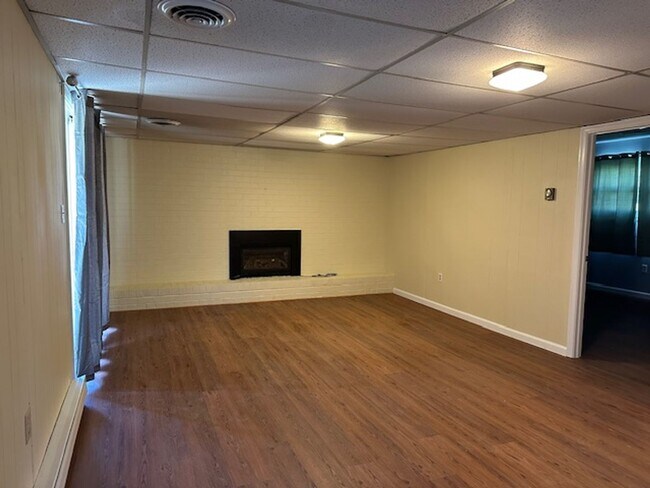 Building Photo - 3912 Brookridge Dr