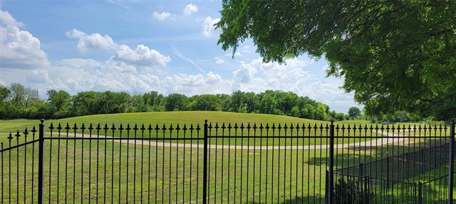 Building Photo - 856 Merion Dr