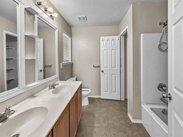 Building Photo - 5841 Mirror Ridge Dr