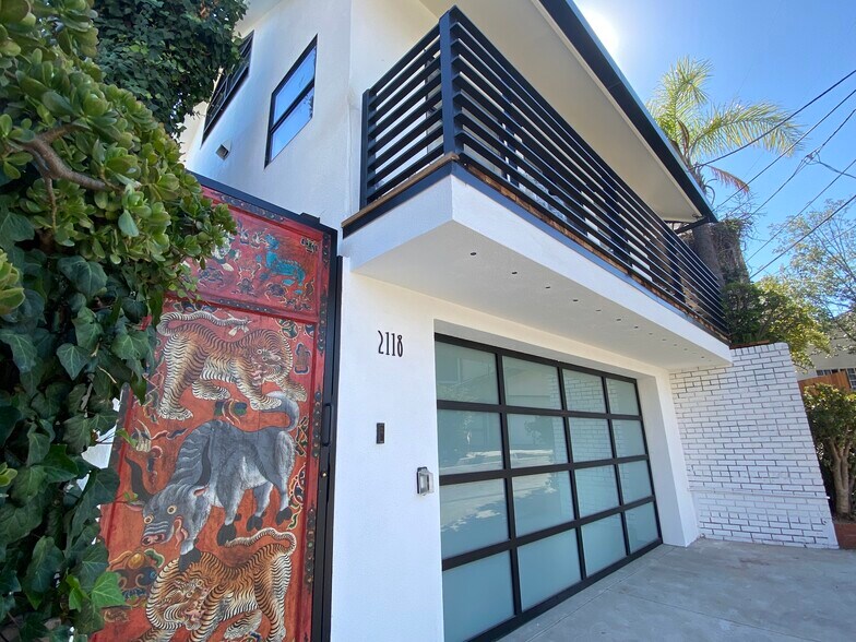 Building Photo - 2118 Kew Dr