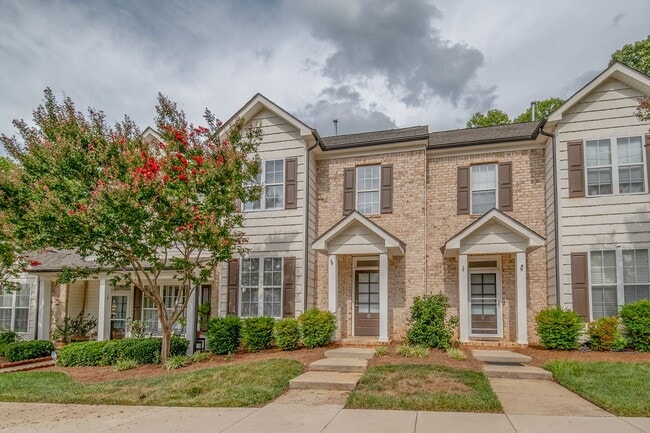 Building Photo - 8 Hydrangea Ct