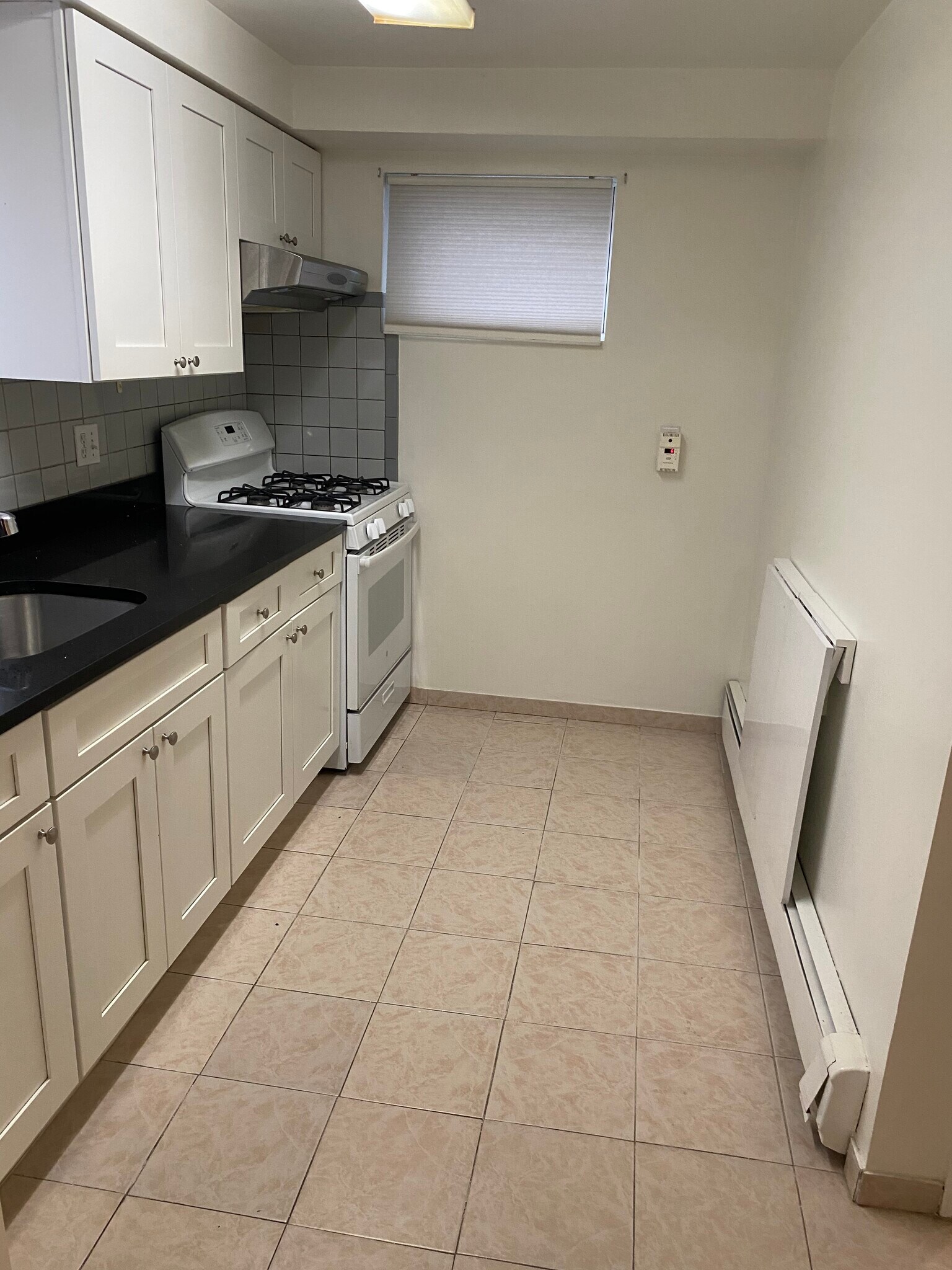 Kitchen Area - 749 S Broad St