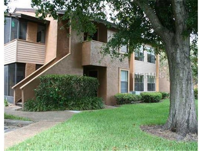 Building Photo - Beautiful Remodeled 1/1 Condo x Rent @ Winter Park in front of Full Sail.