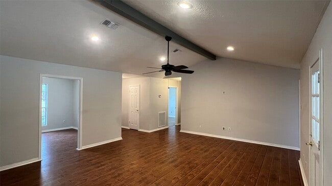 Building Photo - 1806 Cedar Dr