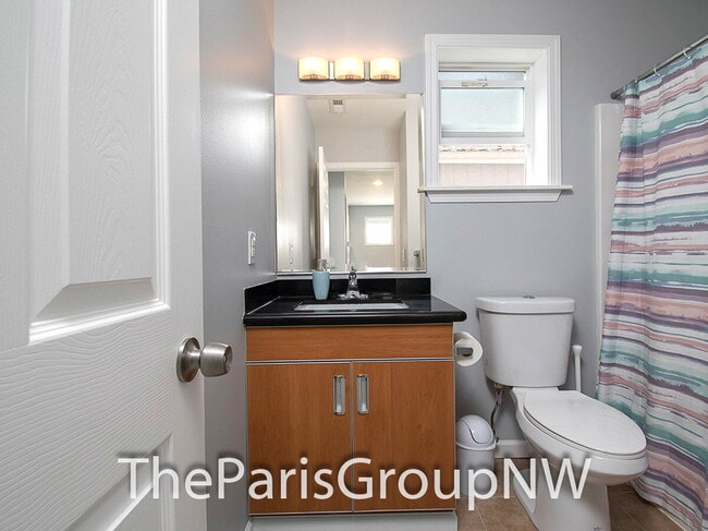 Building Photo - Wonderful 2012 Renton 3BR * Backs To Greenbelt