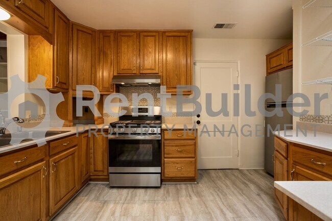 Building Photo - CALL US TODAY AT (505) 808-6467 TO SCHEDULE A CONVENIENT SHOWING