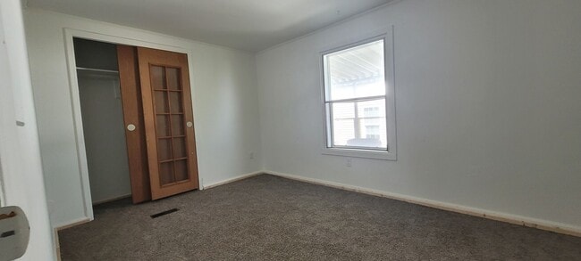Building Photo - 3 bedroom 2 bathroom mobile home in Quarry...
