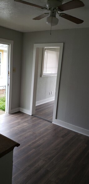 Building Photo - 2818 S Grove St