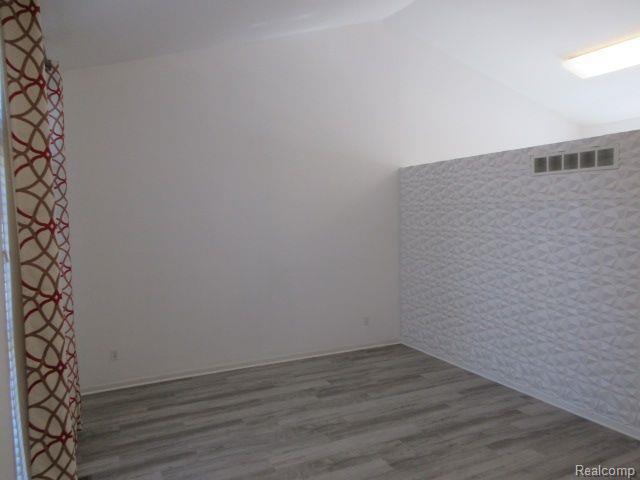 Building Photo - 3061 Talon Cir