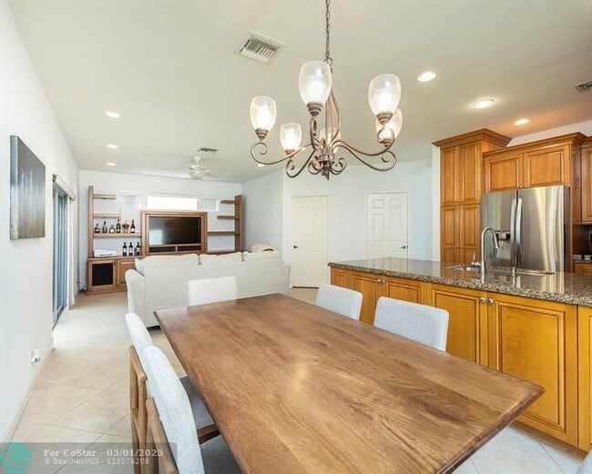 Building Photo - 7294 Panache Way