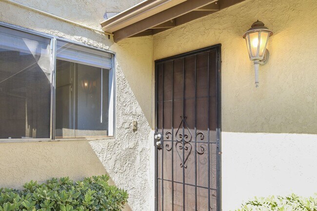 Building Photo - Gated Anaheim 3 Bedroom Home | Attached 2-Car Garage | Central A/C