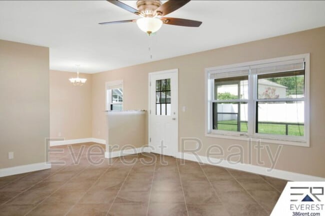 Building Photo - 92 Rickenbacker Dr