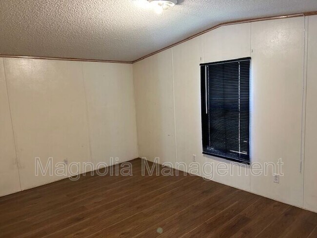 Building Photo - 101 Caudle Ln