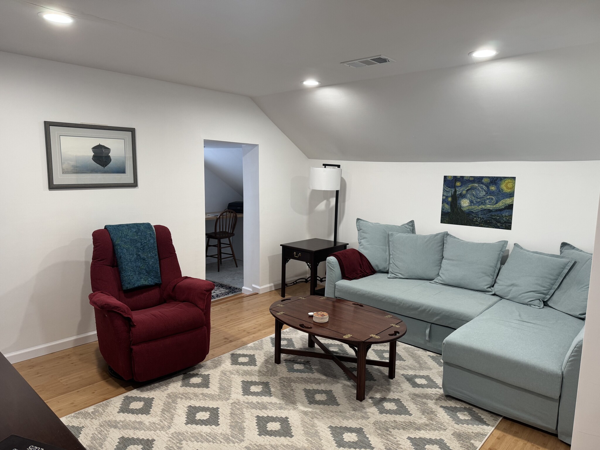 Livingroom - 9 W Center St