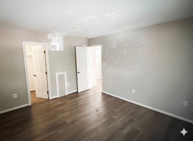 Building Photo - Spacious and Convenient 2-Bedroom Condo in...