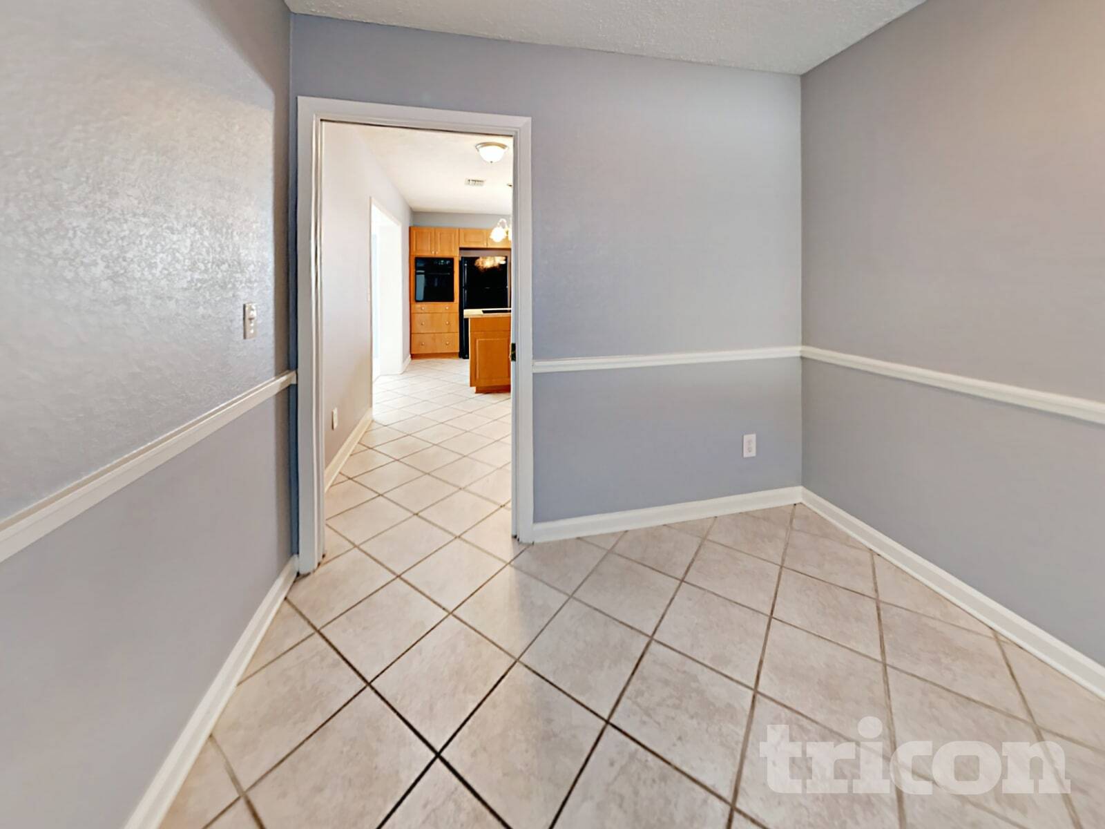 Building Photo - 1809 W Crawford St