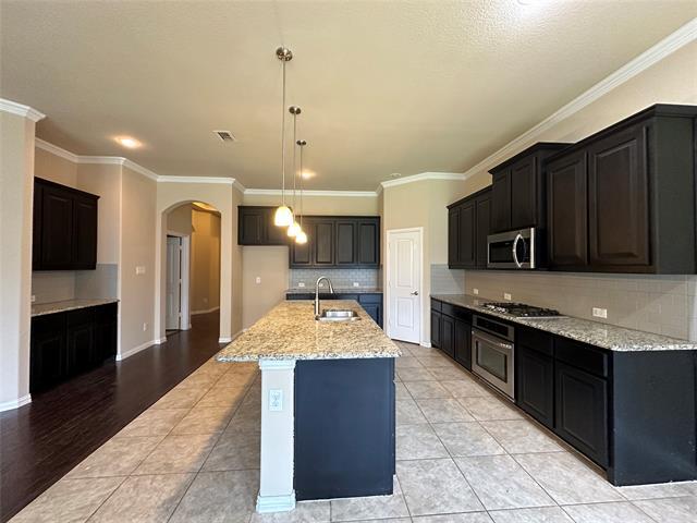 Building Photo - 2010 Sorrento Ln