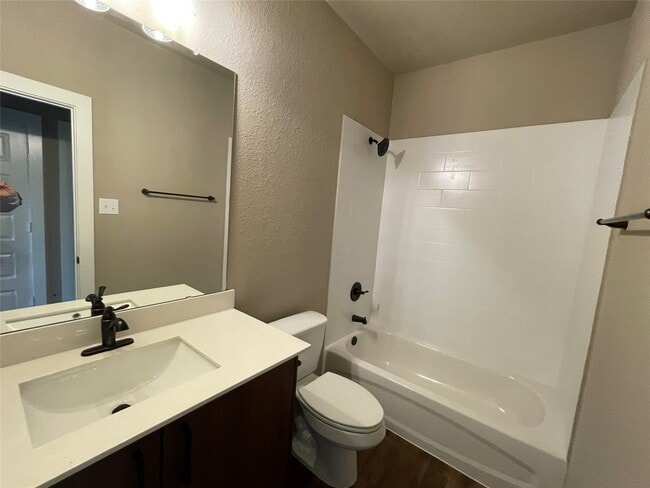 Building Photo - 9789 Grosbeak Ln