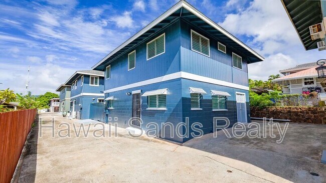 Building Photo - 3331 Hayden St