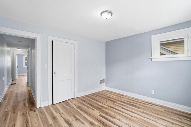 Building Photo - 212 E Hudson St