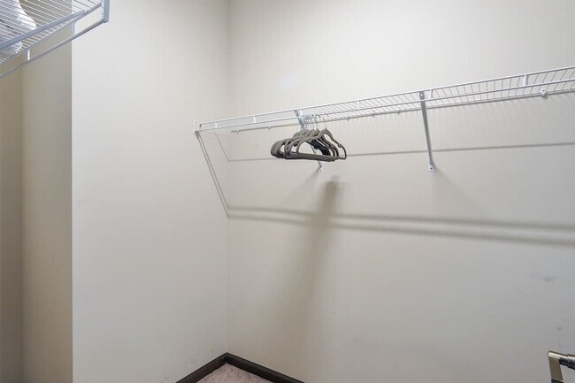 Building Photo - 1550 Dunn Rd