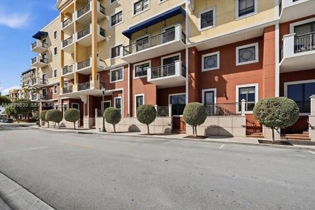 Building Photo - 8390 SW 72nd Ave