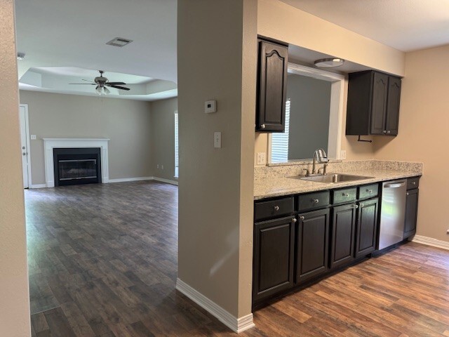 Building Photo - 829 Eden Oaks Dr