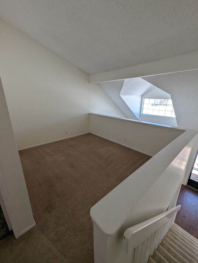 Building Photo - 1245 Chelan Ln